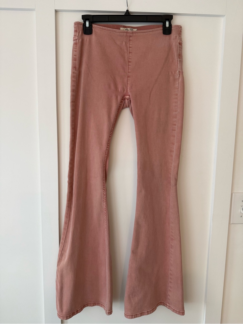 We The Free | Penny Pull-On Flare Jeans | Size 27